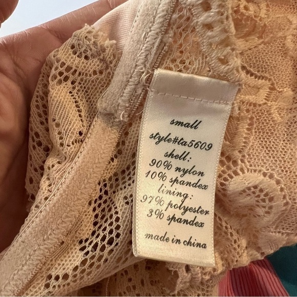 Alya Lace Bralette Tan Cream Nude Small Deep V Plunge - Picture 4 of 4